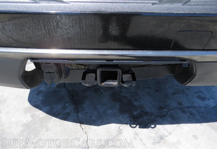 2022 Chevrolet Suburban - Image 17