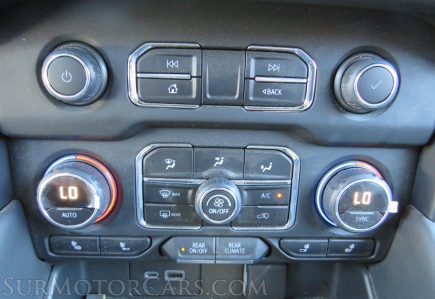 2022 Chevrolet Suburban - Image 45