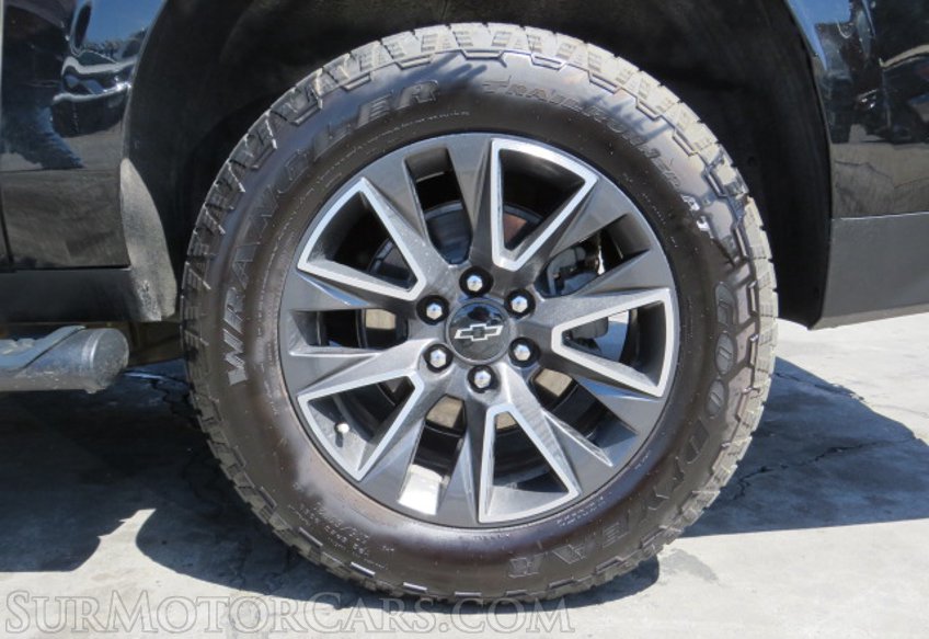 2022 Chevrolet Suburban - Image 20