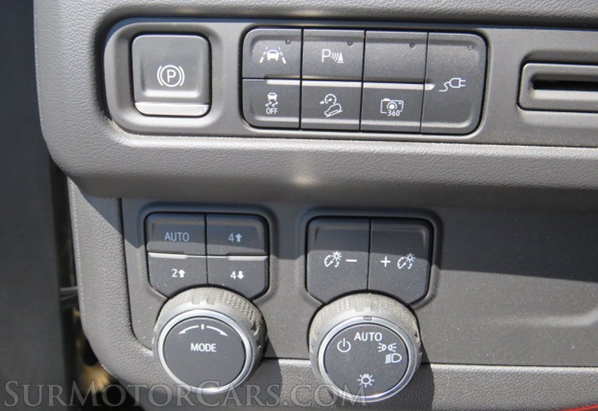 2022 Chevrolet Suburban - Image 53