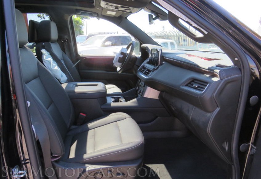 2022 Chevrolet Suburban - Image 26