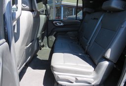 2022 Chevrolet Suburban - Image 29