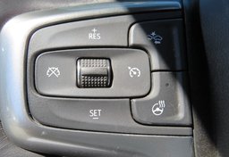 2022 Chevrolet Suburban - Image 40