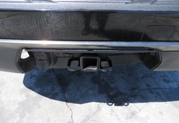 2022 Chevrolet Suburban - Image 17