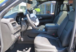 2022 Chevrolet Suburban - Image 23