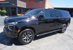 2022 Chevrolet Suburban - Image 3