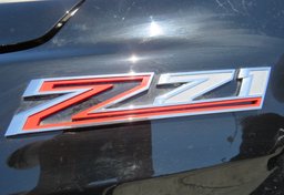 2022 Chevrolet Suburban - Image 16