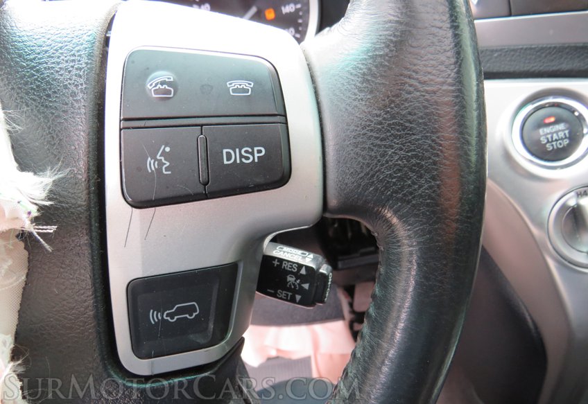 2015 Toyota Land Cruiser - Image 34