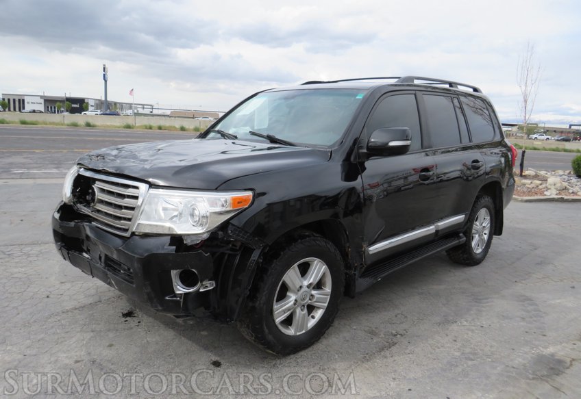 2015 Toyota Land Cruiser - Image 3