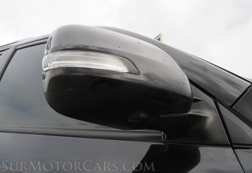 2015 Toyota Land Cruiser - Image 21