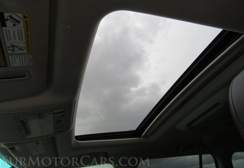 2015 Toyota Land Cruiser - Image 48