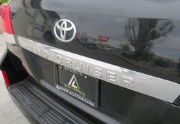 2015 Toyota Land Cruiser - Image 23