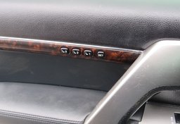 2015 Toyota Land Cruiser - Image 46