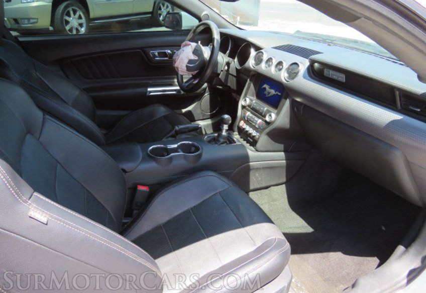 2017 Ford Mustang - Image 24