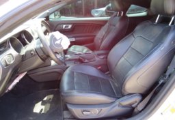 2017 Ford Mustang - Image 21