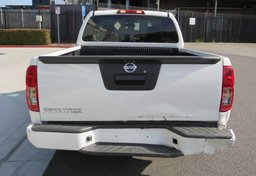 2019 Nissan Frontier - Image 12