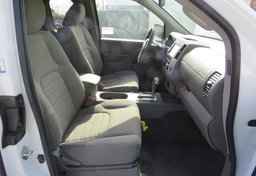 2019 Nissan Frontier - Image 27