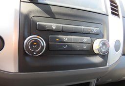 2019 Nissan Frontier - Image 40