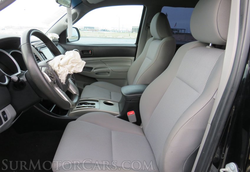 2014 Toyota Tacoma - Image 20