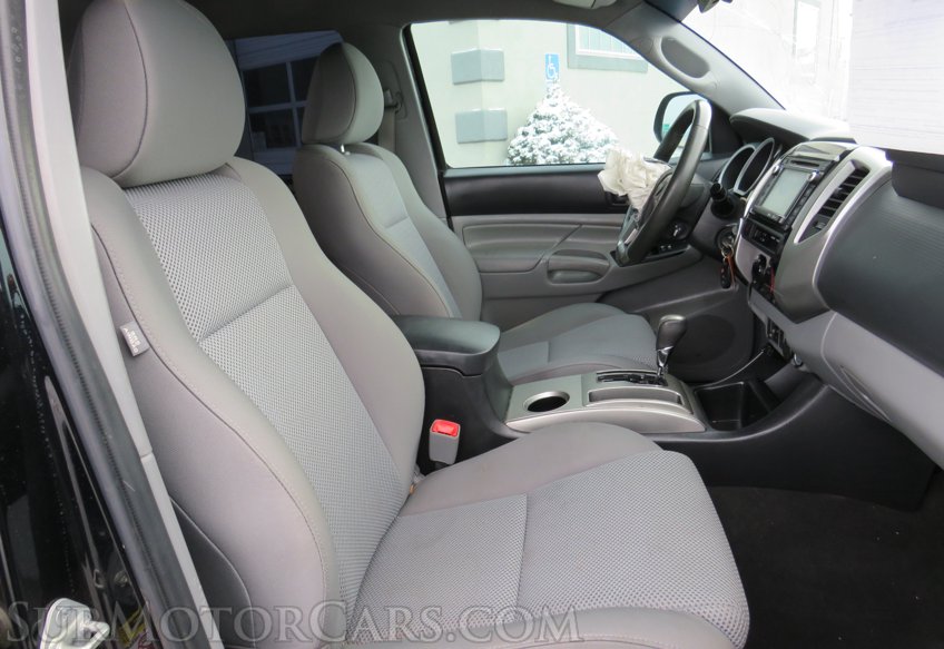 2014 Toyota Tacoma - Image 21