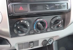 2014 Toyota Tacoma - Image 30