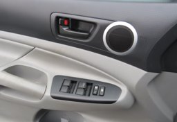 2014 Toyota Tacoma - Image 37