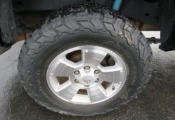 2014 Toyota Tacoma - Image 40