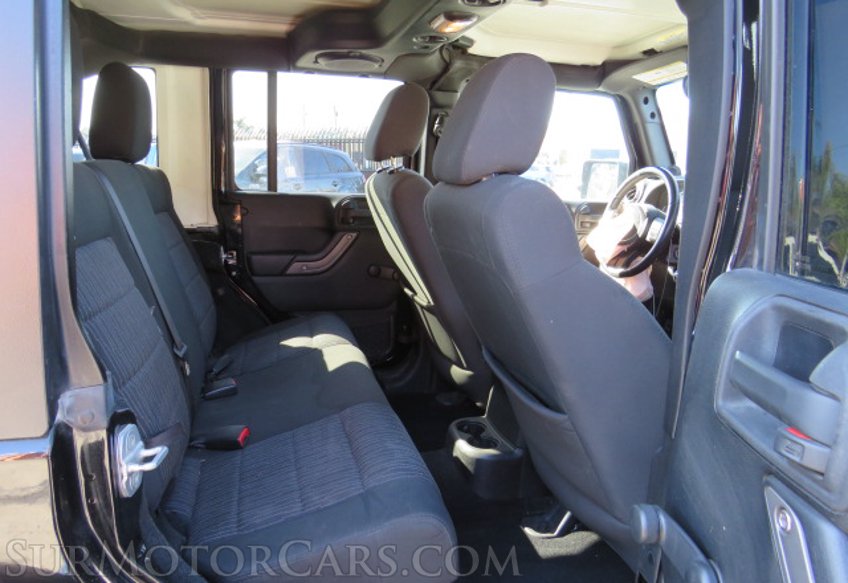 2012 Jeep Wrangler Unlimited - Image 29