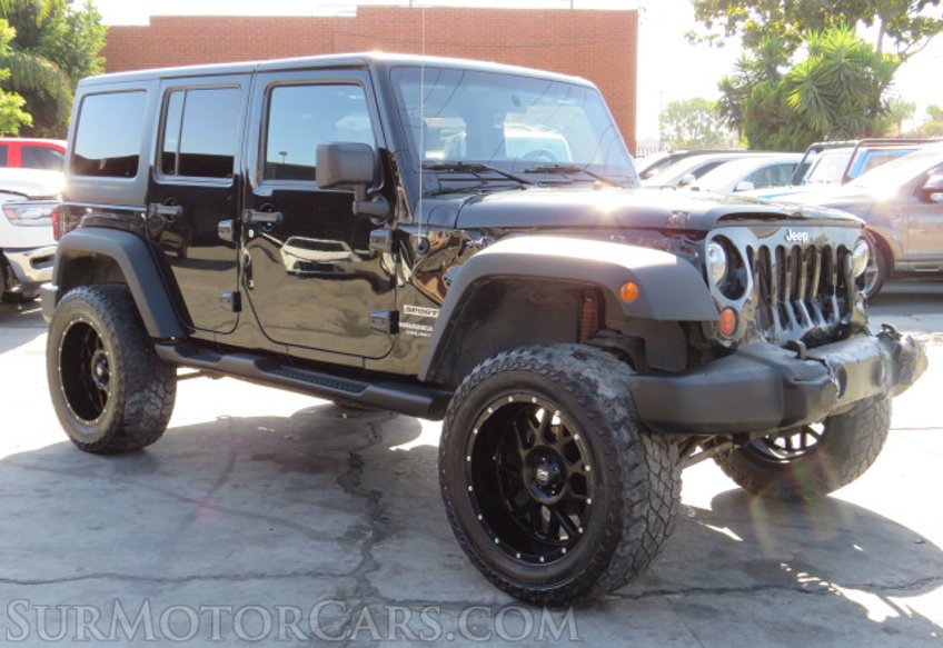 2012 Jeep Wrangler Unlimited - Image 2
