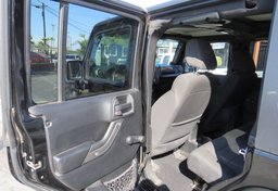 2012 Jeep Wrangler Unlimited - Image 20