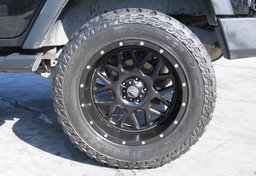 2012 Jeep Wrangler Unlimited - Image 17