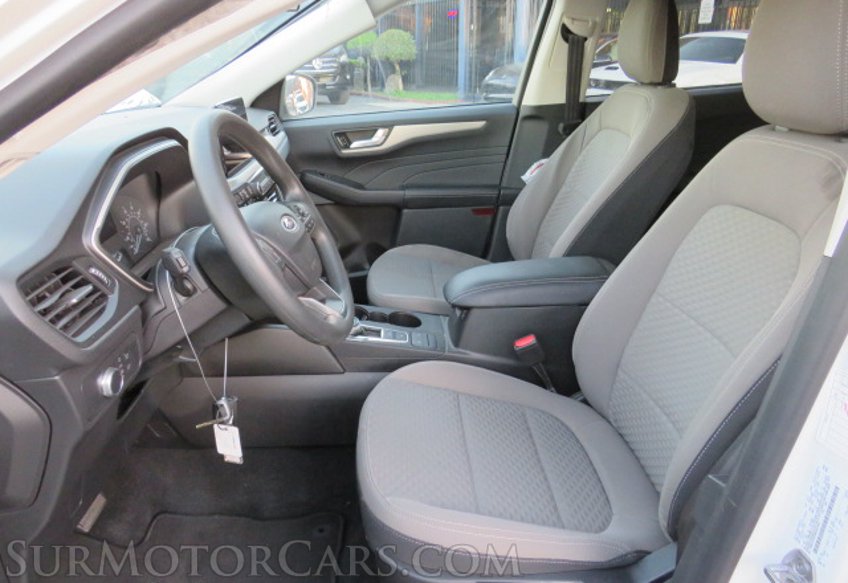 2021 Ford Escape - Image 24