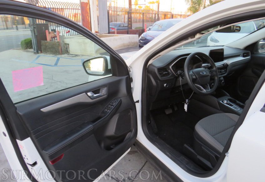 2021 Ford Escape - Image 18