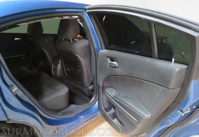 2020 Dodge Charger - Image 19