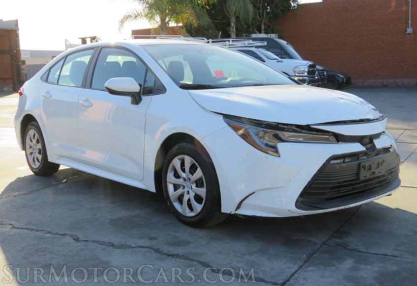 2023 Toyota Corolla - Image 3