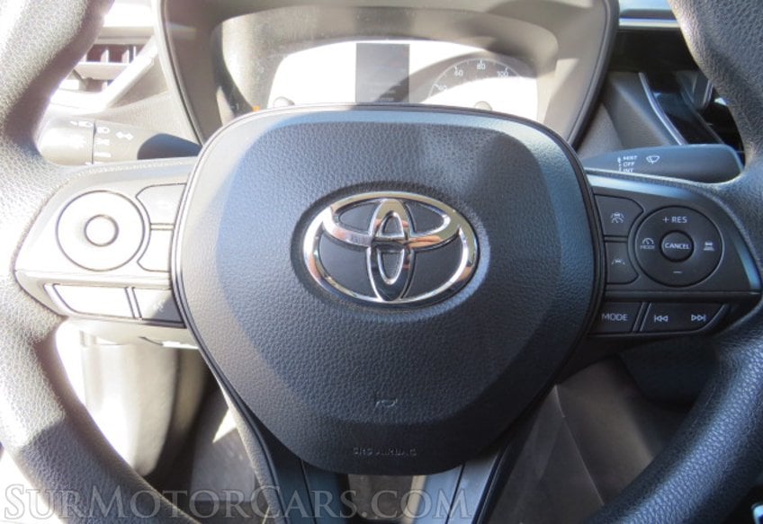 2023 Toyota Corolla - Image 32