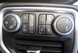 2020 GMC Sierra 1500 - Image 41