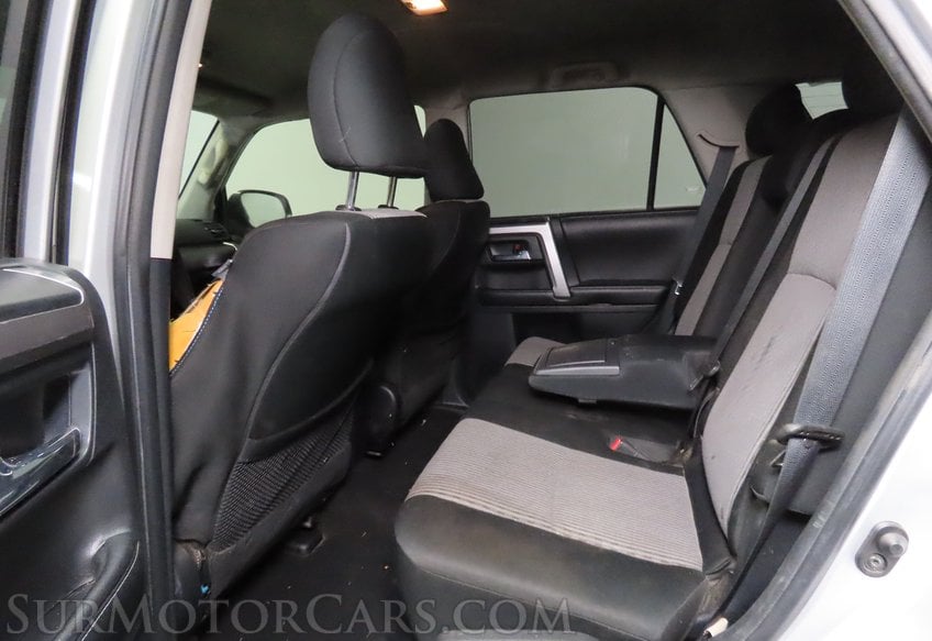 2016 Toyota 4Runner SR5 - Image 28