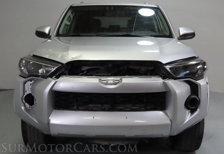 2016 Toyota 4Runner SR5 - Image 11