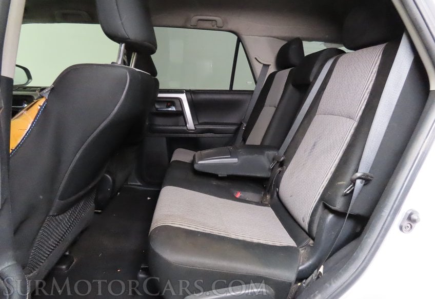 2016 Toyota 4Runner SR5 - Image 27