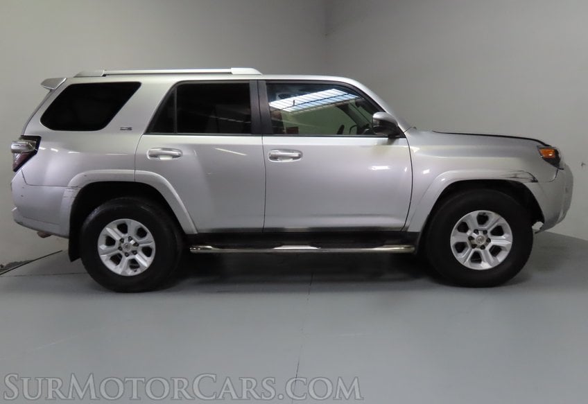2016 Toyota 4Runner SR5 - Image 9