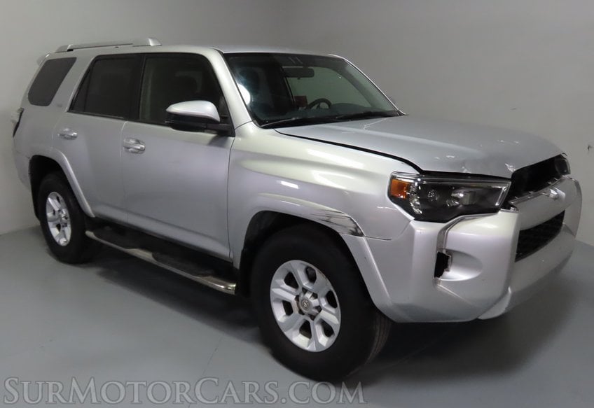 2016 Toyota 4Runner SR5 - Image 2