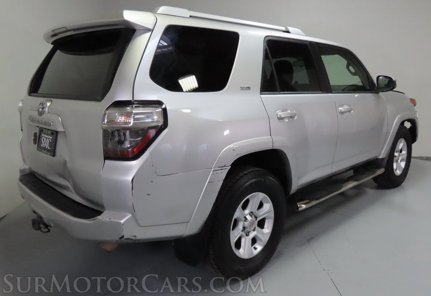 2016 Toyota 4Runner SR5 - Image 5
