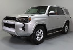 2016 Toyota 4Runner SR5 - Image 3