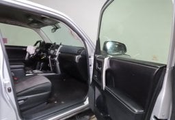 2016 Toyota 4Runner SR5 - Image 23