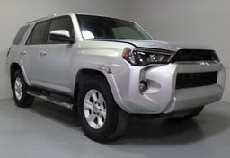2016 Toyota 4Runner SR5 - Image 4