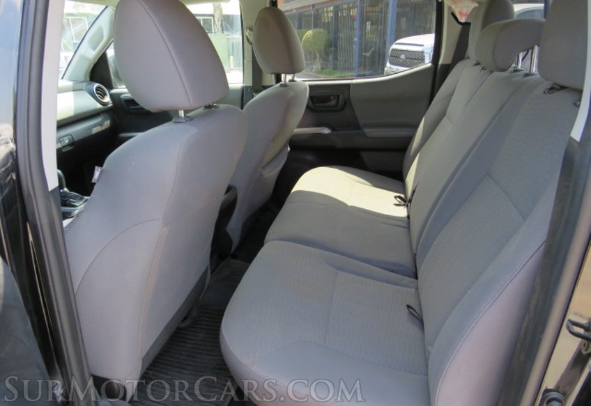 2018 Toyota Tacoma - Image 29