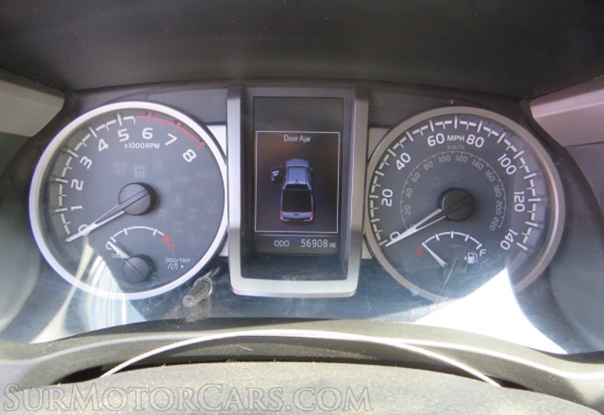 2018 Toyota Tacoma - Image 31