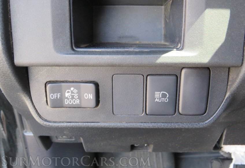 2018 Toyota Tacoma - Image 36