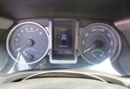 2018 Toyota Tacoma - Image 31